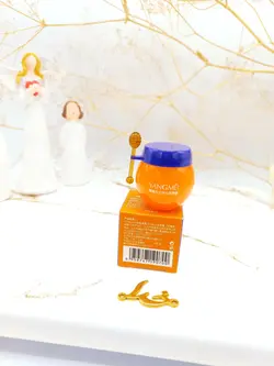 بالم لب کوزه ای مرطوب کننده و آبرسان زغال اخته یانگومی YANGMEI کد YM9070 - فروشگاه عمده لوازم آرایشی ورانی