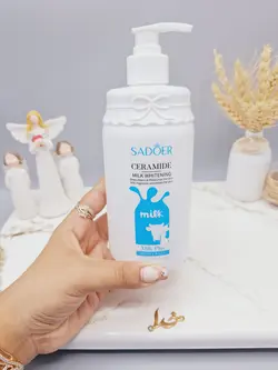 شامپو بدن 500 میل رایحه شیر وانیل برند Sadoer‏ کد SD88555 - فروشگاه عمده لوازم آرایشی ورانی