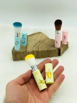 شت رژگونە فانتزی