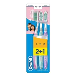 مسواک سه عددی خانواده اورال بی Oral B - فروشگاه جان به به