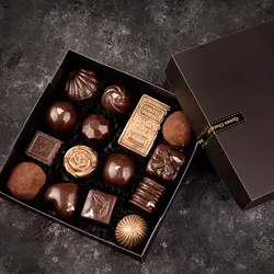 باکس مقوایی شکلات کد ۶۰ بن بن