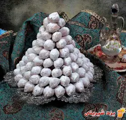 قطاب جعبه مارکی 650 گرمی شیرینی سنتی