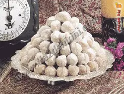 قطاب جعبه مارکی 650 گرمی شیرینی سنتی