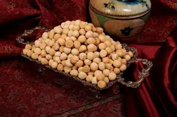 حاجی بادام جعبه مارکی 450 گرمی شیرینی سنتی