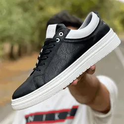 کفش چرم ونس مردانه مدل رگه دار طبی زیره ترمو و سبک سایز بندی ۴۰ تا ۴۴ رنگ مشکی براق