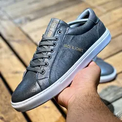 کفش چرم ونس مردانه مدل جک جونز ( Jack & Jones ) چرم براق طبی زیره ترمو و سبک سایز بندی ۴۰ تا ۴۴ رنگ طوسی