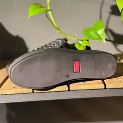 کفش چرم ونس مردانه مدل جک جونز ( Jack & Jones ) چرم براق طبی زیره ترمو و سبک سایز بندی ۴۰ تا ۴۴ رنگ مشکی