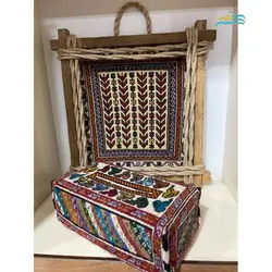 جلد دستمال  و تابلو گلیمی دستباف سیرجان مناسب روی میز و کنار مبل با رنگ طبیعی درجه 1