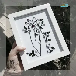 تابلوی عشق دودست گره خورده، طراحی شده با هنر ویترای و کاملا دست ساز و زیبا