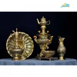 سرویس سماور برنجی دکوری 5 تکه به همراه یک دست آفتابه لگن قلمزنی درجه 1