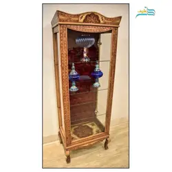 ویترین تاجدار معرق کاری با چرم طبیعی و چوب راش کاملاً دست ساز