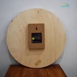 ساعت دیواری دژاوو طرح دریا ساخته شده از متریال درجه 1 چوب روس، رزین شفاف با کیفیت بالا