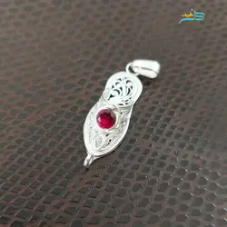 آویز ملیله طرح چارق نگین دار جنس نقره عیار بالا کاملا دستساز درجه 1 با کیفیت بالا درجه 1