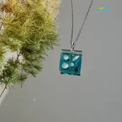 گردنبند دخترانه رزینی دژاوو طرح دریا کاملاً دست ساز و رنگ ثابت