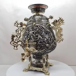 سماور برنجی زغالی ۸ لیتری مدل جام ریزه قلم اسلیمی و برجسته نقوش انسانی سبک اروپایی