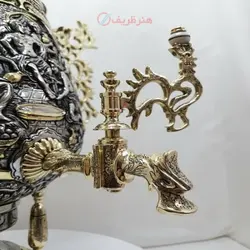 سماور برنجی زغالی ۸ لیتری مدل جام ریزه قلم اسلیمی و برجسته نقوش انسانی سبک اروپایی