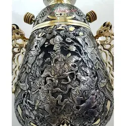 سماور برنجی زغالی ۸ لیتری مدل جام قلمزنی سبک ریزه قلم و سیاه قلم نقش شکارگاه، اسلیمی و گل مرغ