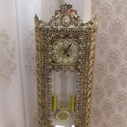 ساعت ایستاده ویترینی جنس آلیاژ آلومنیوم آبکاری برنز تولید اصفهان با کارت گارانتی