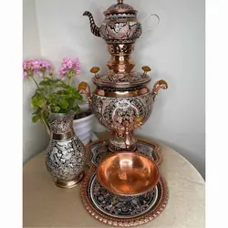 سماور ذغالی مس و نقره کوب همراه با سرویس کامل، بسیار با کیفیت و درجه 1