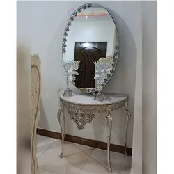 سرویس کامل آینه و شمعدان و میز کنسول و ساعت آلیاژ، زیبا و درجه یک با طراحی جدید