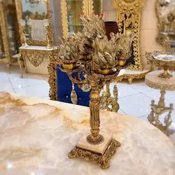شمعدان رومیزی برنز کار شده و با دوام با کیفیت ممتاز و رنگ ثابت و ماندگار