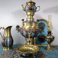 سرویس سماور زغالی برنجی ۶ پارچه مدل تشعیر و تذهیب ظرفیت 3/5 لیتر
