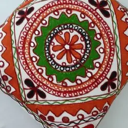 کاور کوسن سوزندوزی مدل جامان با پارچه کتان شسته شده  کد 1-7
