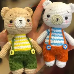 عروسک دستبافت کاموایی خرگوش لیمویی و هلویی، بچه خرس با رنگ ثابت