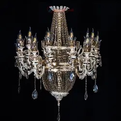 لوستر تزیین شده با کریستال های زیبا و شاخه های طرح شمعدان محصولی بی نظیر و درجه یک