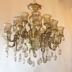 لوستر جنس آلیاژ و سر شاخه کریستال و نوردهی عالی در سالن های بزرگ