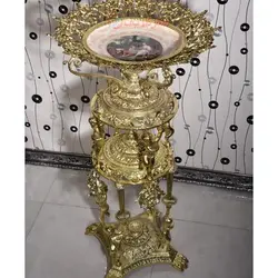 میوه خوری پایه دار کنار سالنی برنجی طرح فرشته