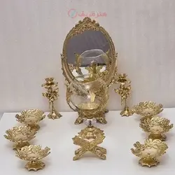 هفت سین مدل گل و برگ گل آینه بیضی همراه با تنگ شیشه ای بسیار زیبا