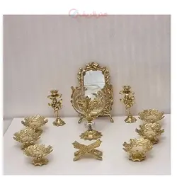 هفت سین مدل گل و برگ گل آینه مربع همراه با تنگ شیشه ای، خوش ساخت