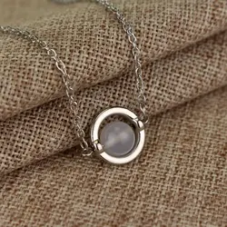 گردنبند سنگ ماه بلا سوان در گرگ و میش: ماه نو