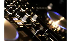 خرید دی جی کنترلر پایونیر Pioneer XDJ R1 کارکرده تمیز با کارتن - برترین ساز