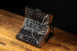 سینتی سایزر موگ MOOG SUBHARMONICON