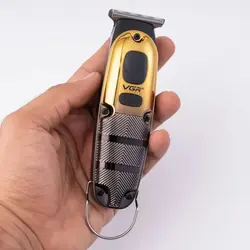 قیمت و خرید ماشین اصلاح خط زن وی جی ار مدل V-981 شارژی - جوزی کالا