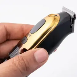 قیمت و خرید ماشین اصلاح خط زن وی جی ار مدل V-981 شارژی - جوزی کالا