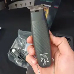 قیمت و خرید ماشین اصلاح خط زن وی جی ار مدل V-981 شارژی - جوزی کالا