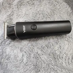 قیمت و خرید ماشین اصلاح خط زن وی جی آر مدل V-937 شارژی - جوزی کالا