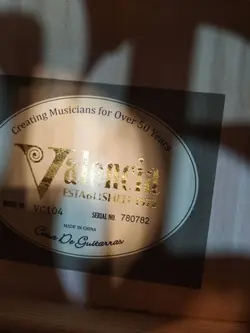 گیتار کلاسیک والنسیا مدل VALENCIA VC204