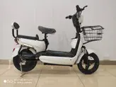 موتور سیکلت برقی( اسکوتر برقی ) پاکشتی دو‌ نفره E.BIKE رنگ‌ سفید
