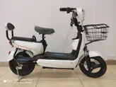 موتور سیکلت برقی( اسکوتر برقی ) پاکشتی دو‌ نفره E.BIKE رنگ‌ سفید