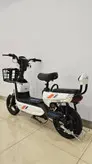 موتور سیکلت برقی( اسکوتر برقی ) پاکشتی دو‌ نفره E.BIKE رنگ‌ سفید