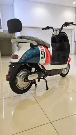 موتورسیکلت برقی وسپا پاکشتی NEW SPEED مدل Z1