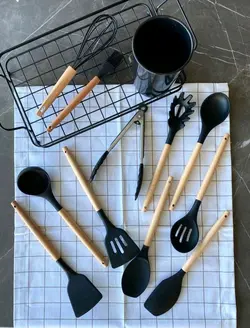ست كفگیر ملاقه ۱۲ پارچه سیلیکونی دسته بامبو