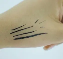 خط چشم ماژیکی میس دمی طرح پری دریایی