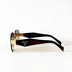 عینک قهوه ای PRADA کد 1120 به همراه کیف هدیه - فروشگاه اینترنتی دلورس