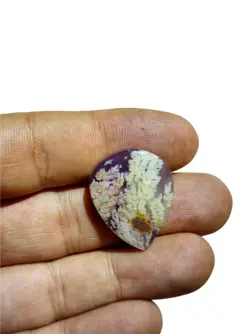 نگین عقیق شجربهاری سوسنی معدنی و بینظیر