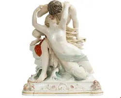 مجسمه نقاشی با دست دکوری چینی آنتیک قدیمی Large Meissen Porcelain Group of Lovers Kissing in the Ocean on a Rock